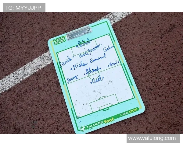 足球明星学生卡套为你开启校园生活的新篇章